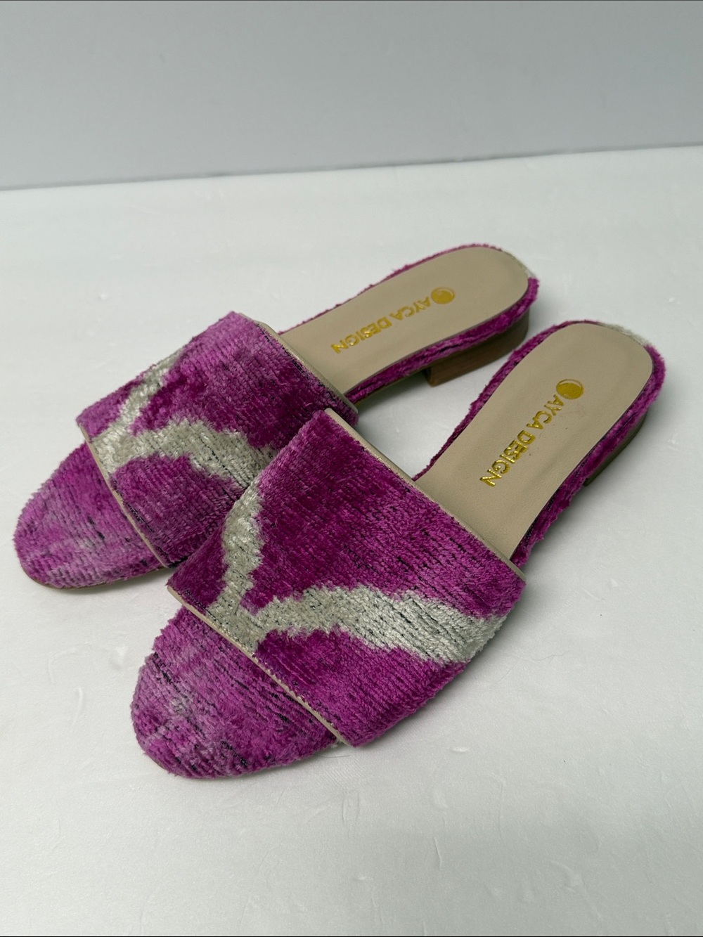 Ayca Design Silk Velvet Ikat Open Toe Slides Size 7.5